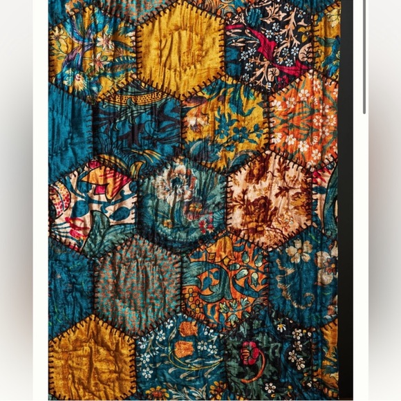 House of Hackney x Anthropologie Velvet Wilton Patchwork Quilt in Queen Size - Picture 4 of 9